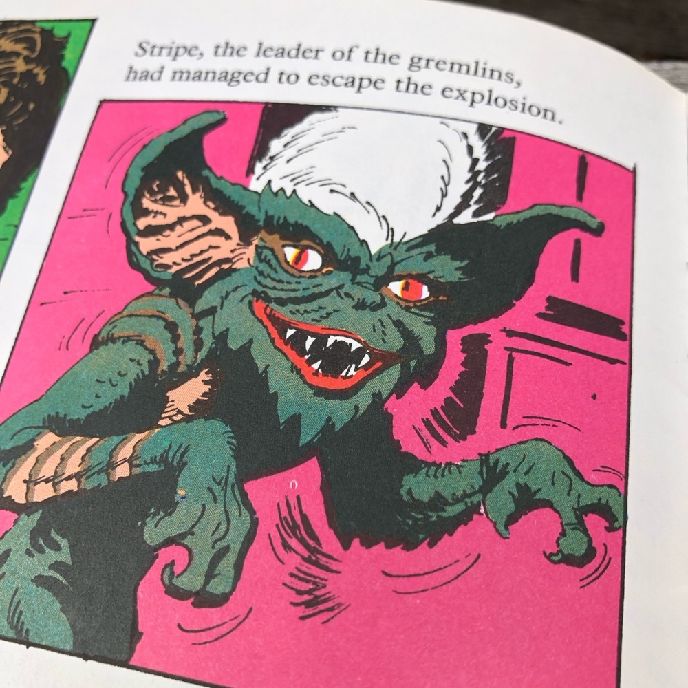 Gremlins "To Catch A Gremlin" Vintage Golden Book softcover 1984 Warner Bros 80s - Picture 8 of 13